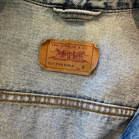 Vintage Levi's Denim Jacket - Womens Small - Picture 3 of 4